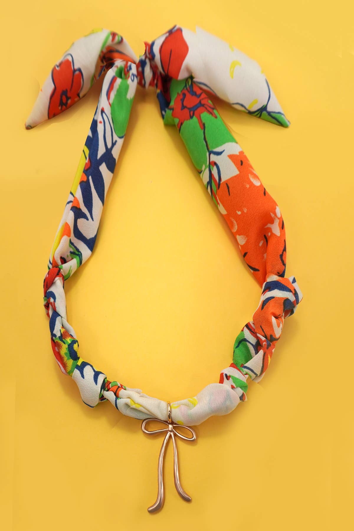 HANDMADE SCARF CHARM NECKLACE | 80N91790: C