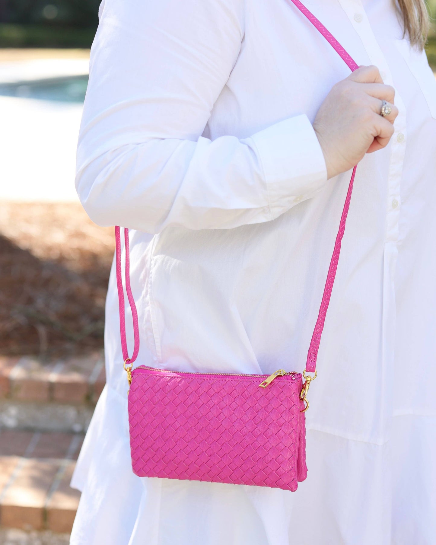 Liz Crossbody Bag Woven Hot Pink