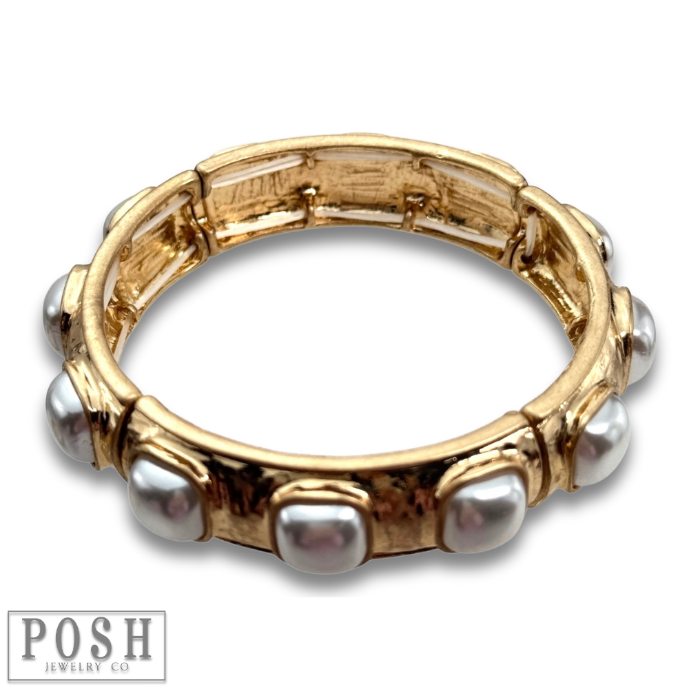 Bangle bracelet with square beads