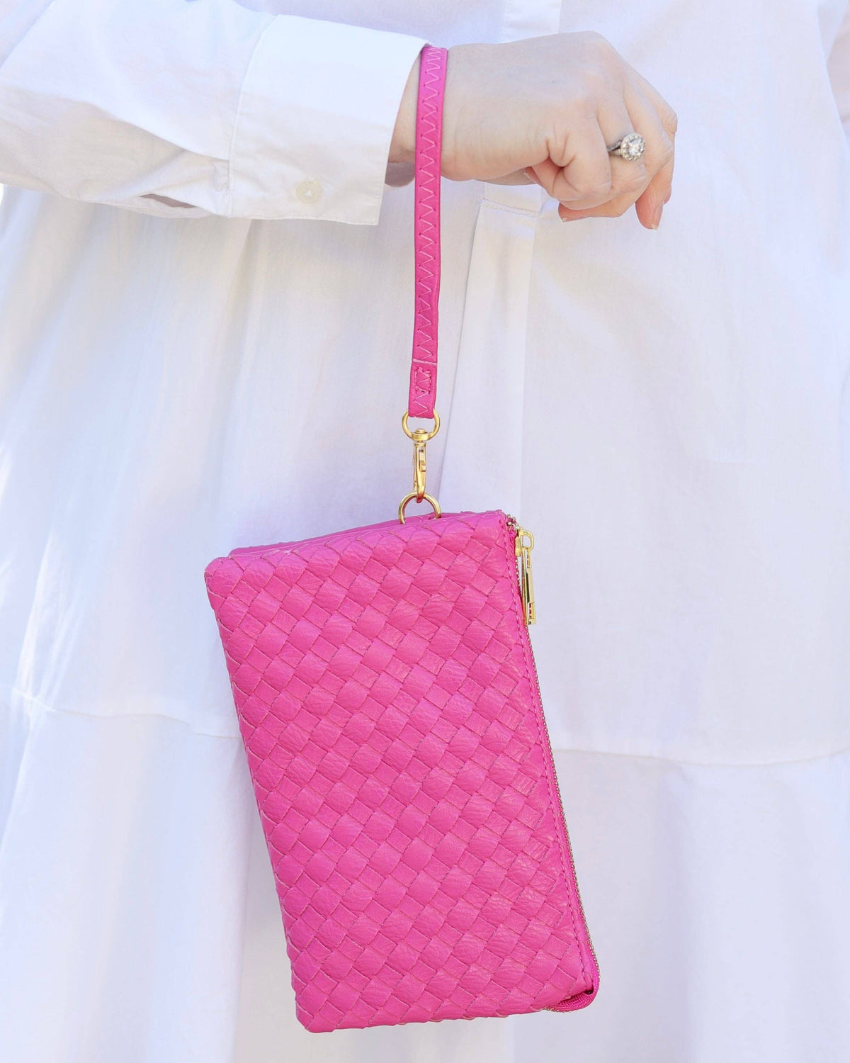 Liz Crossbody Bag Woven Hot Pink