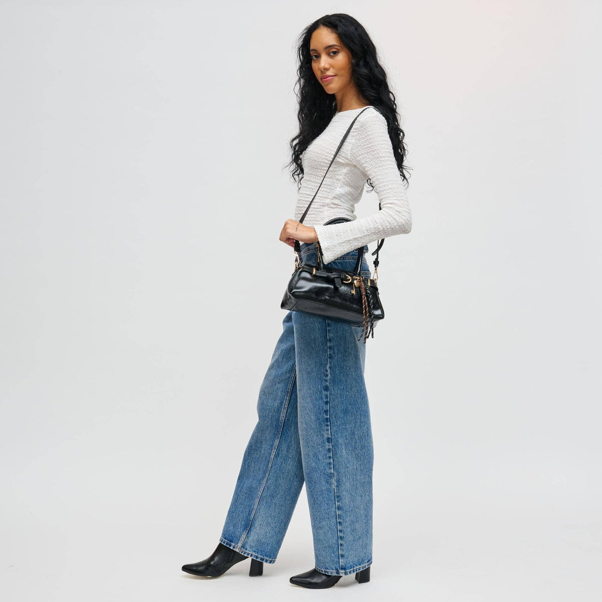 Vienna Crossbody