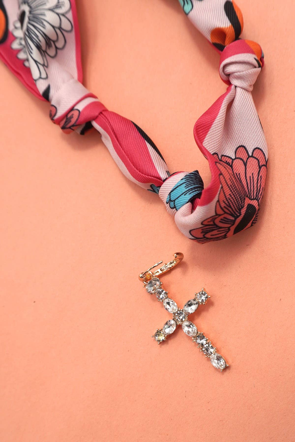 Handcrafted Scarf Interchangeable Charm Necklace | 80N92095: I