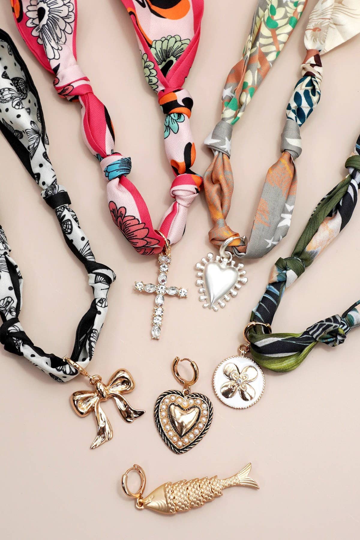Handcrafted Scarf Interchangeable Charm Necklace | 80N92095: K