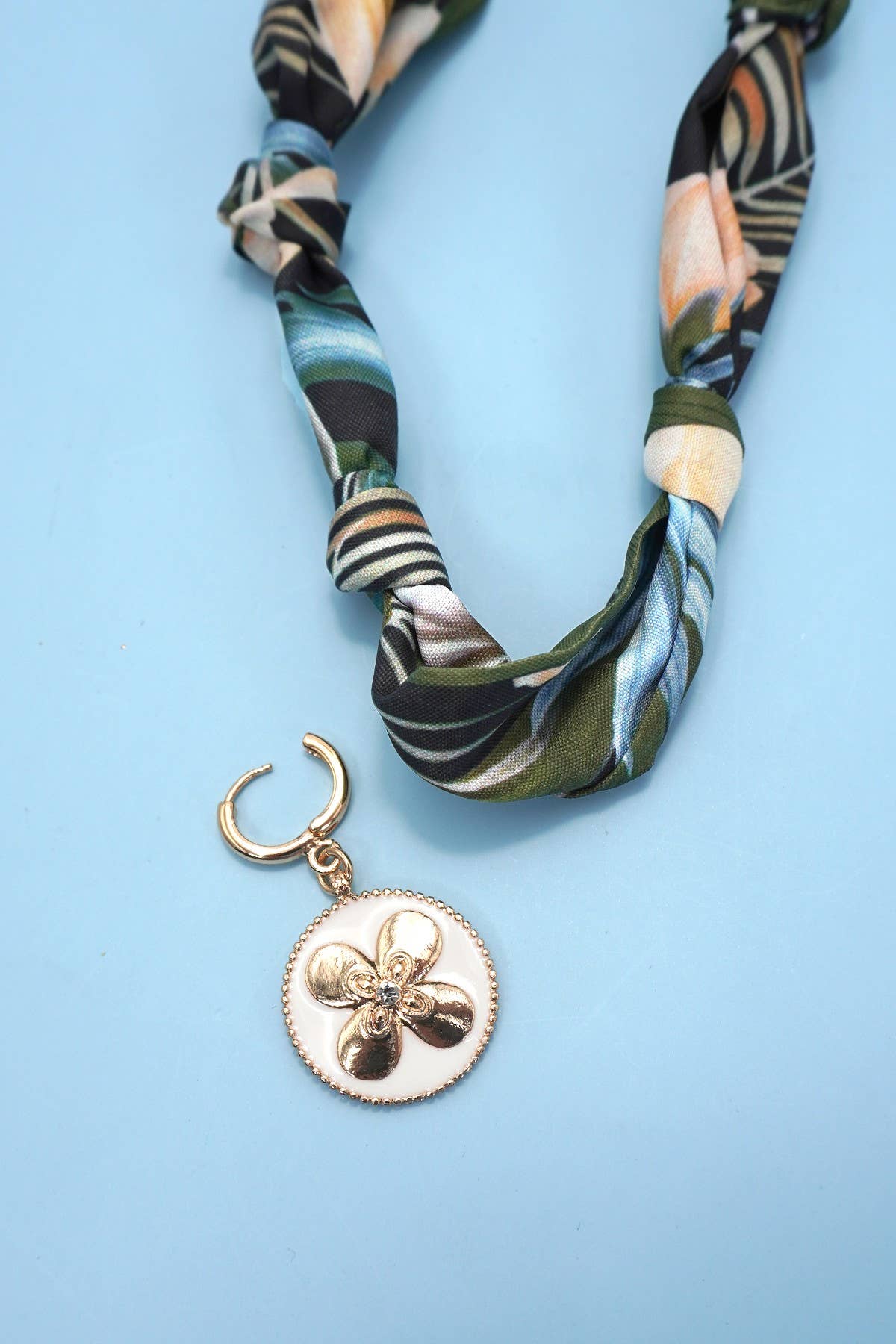 Handcrafted Scarf Interchangeable Charm Necklace | 80N92095: G