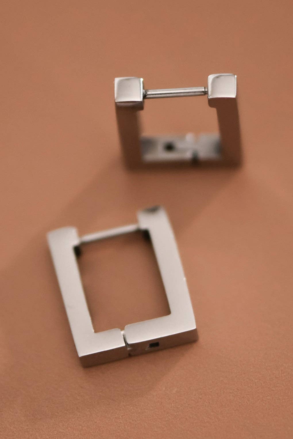 Tarnish-Resistant Waterproof Stainless Steel Hoop Earrings - 7118: S0OX3T7118 Silver